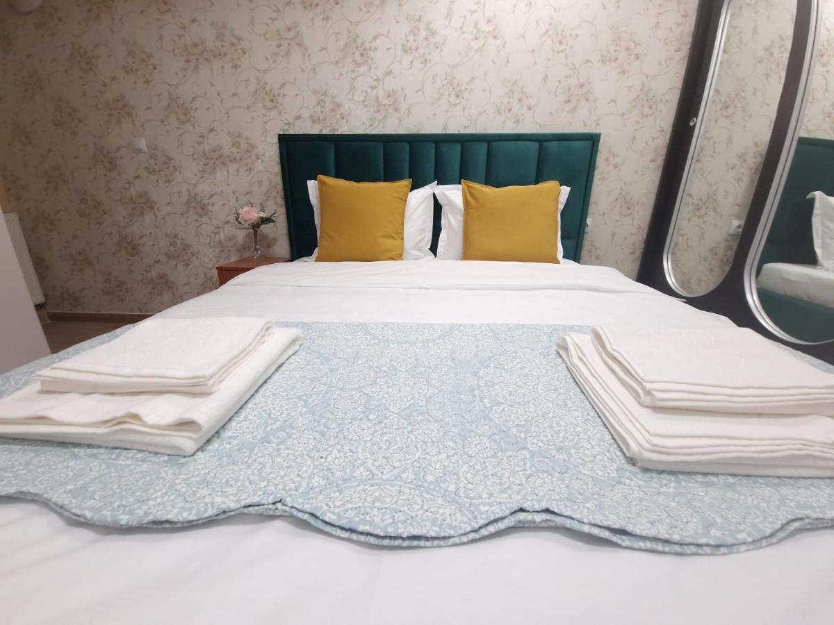 Laroka House Beautiful Apartment Universitate Center Bucarest Extérieur photo
